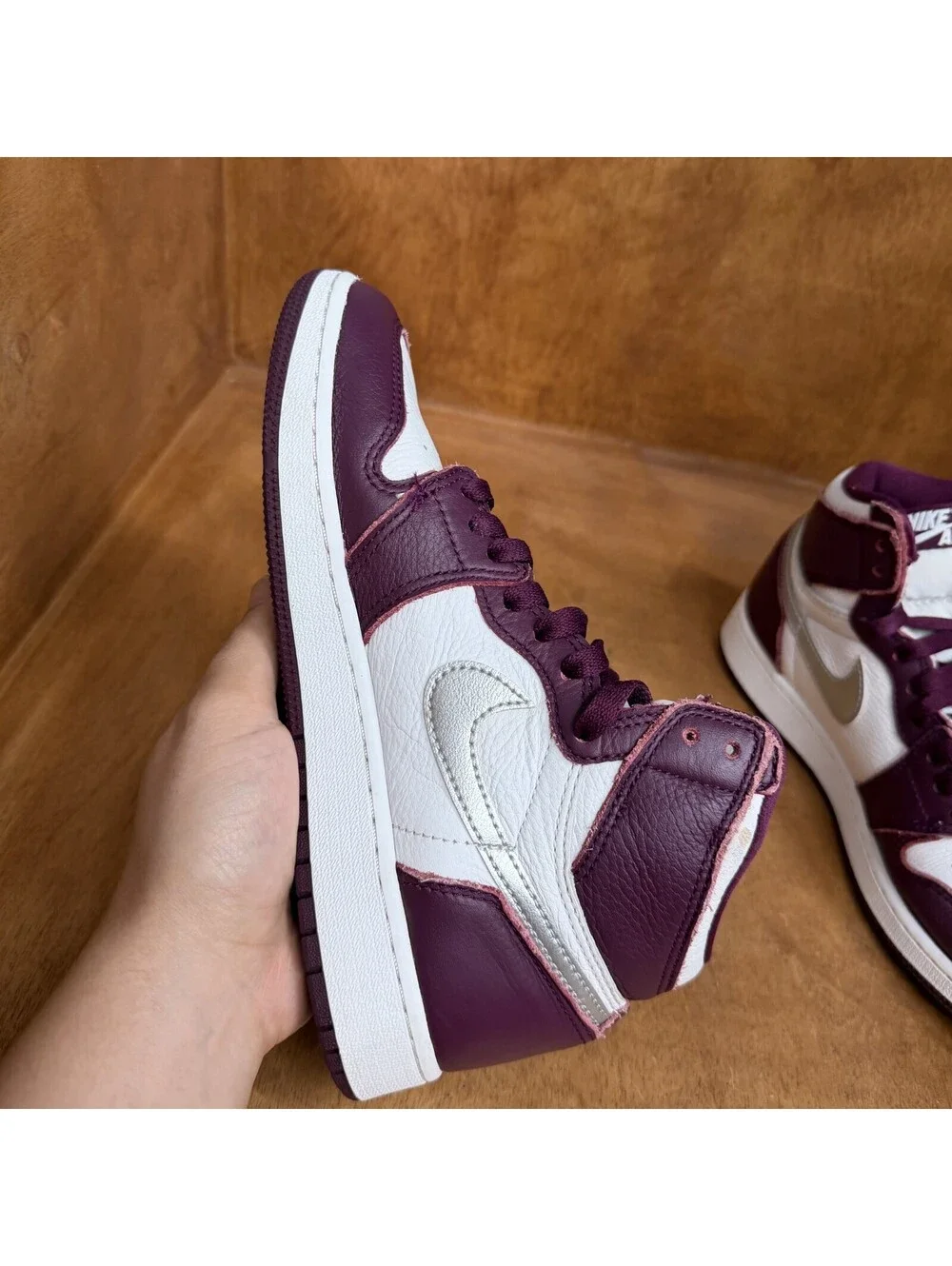 Nike Air Jordan 1 Retro High OG GS Bordeaux Youth Size 5.5Y Sneakers 575441-611